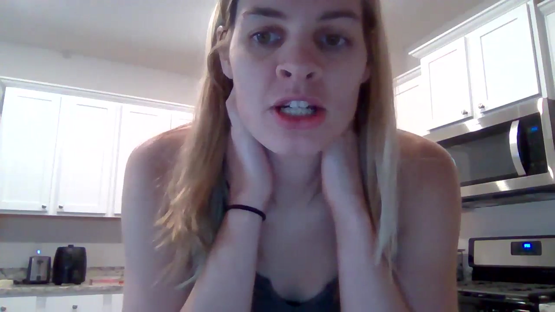 Gallery image thumbnail from DiannePrince1's myfreecams stream on, 07/30/2023, 03:49 image 2 of 20