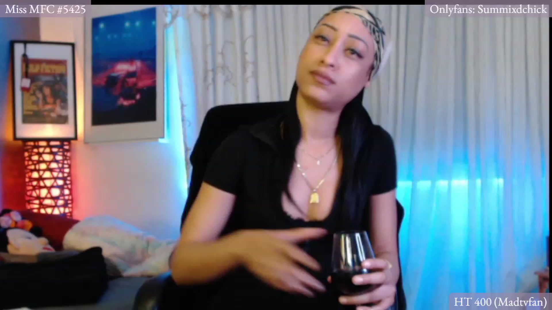 Gallery image thumbnail from DiazWhite's myfreecams stream on, 12/04/2022, 04:56 image 4 of 20