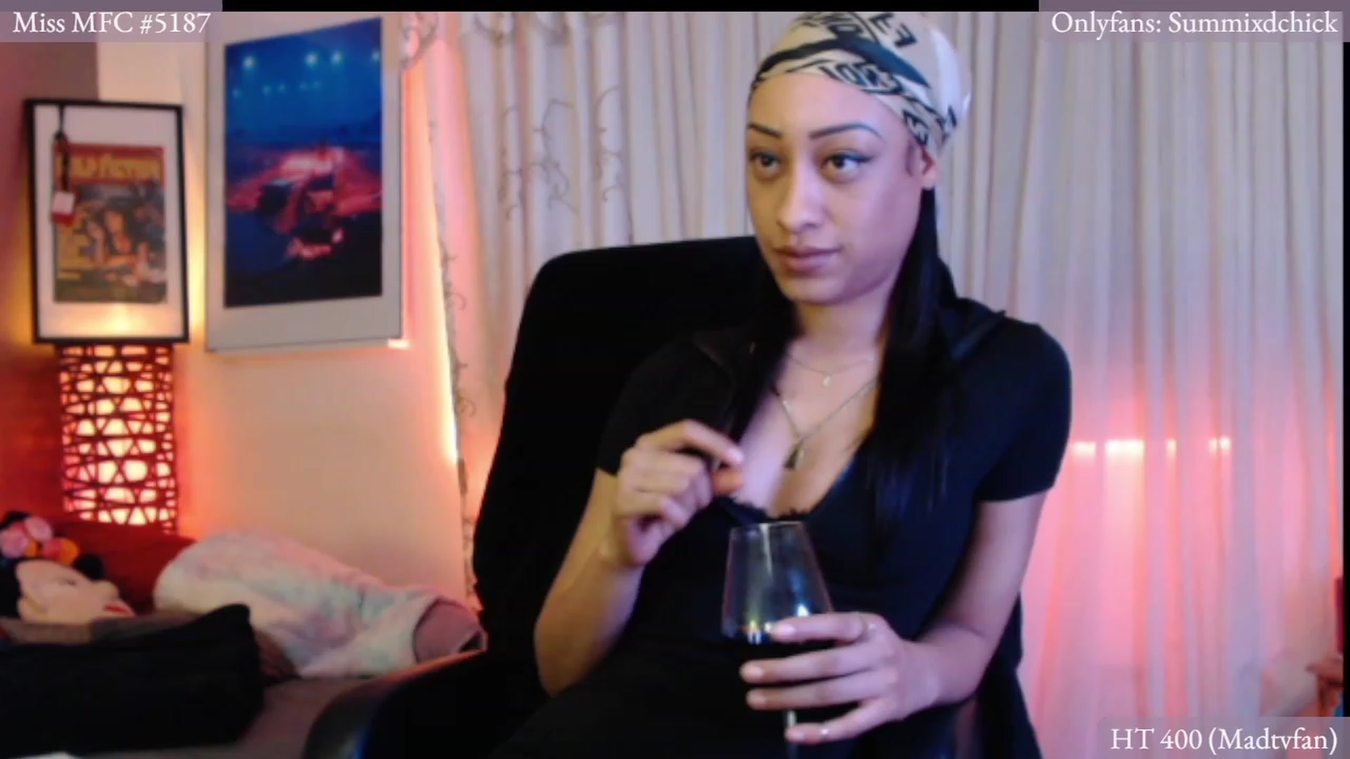 Gallery image thumbnail from DiazWhite's myfreecams stream on, 12/04/2022, 04:56 image 10 of 20