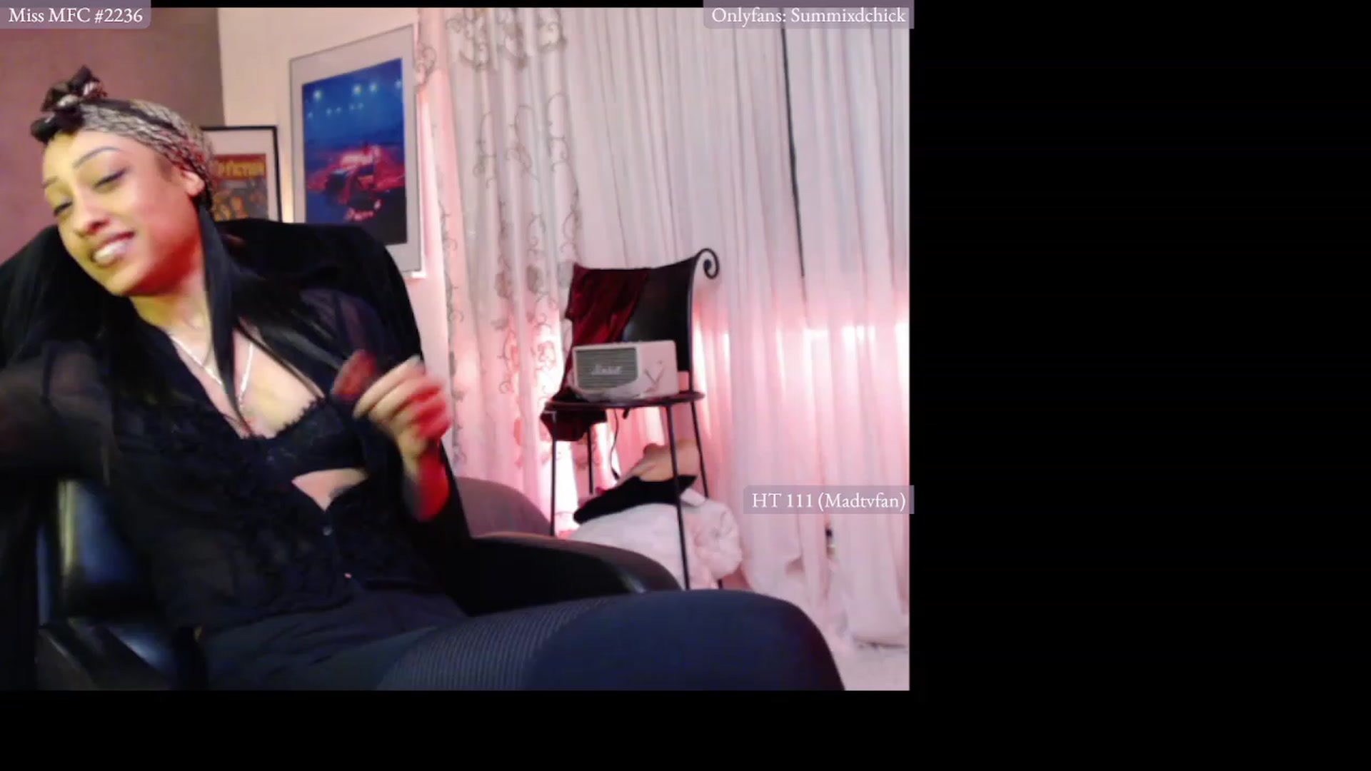 Gallery image thumbnail from DiazWhite's myfreecams stream on, 12/06/2022, 03:06 image 3 of 20