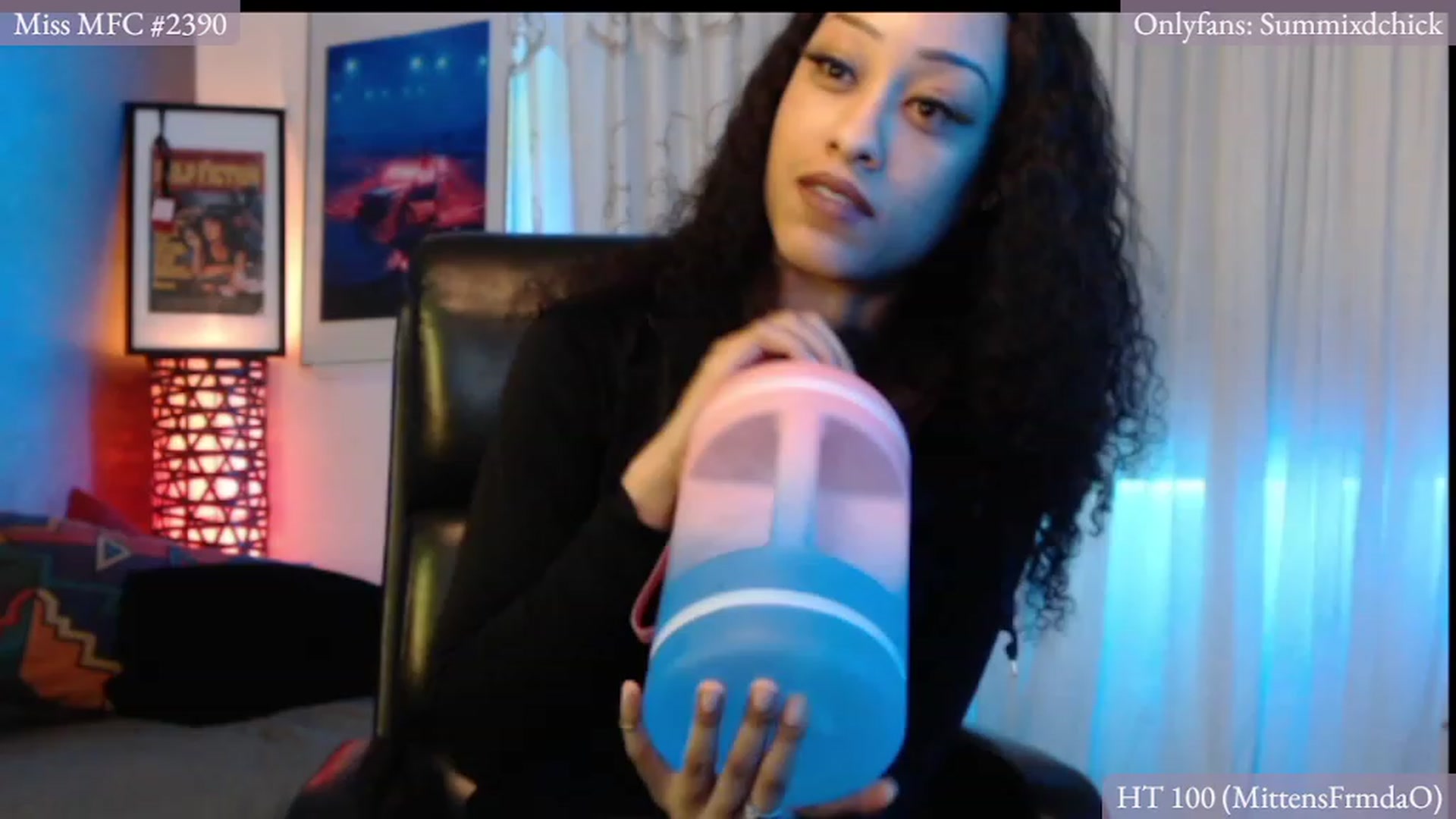 Gallery image thumbnail from DiazWhite's myfreecams stream on, 12/12/2022, 02:01 image 16 of 20