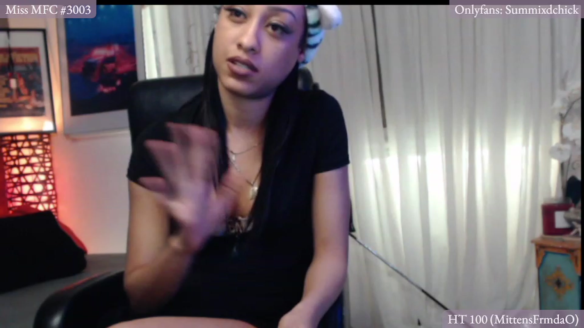 Gallery image thumbnail from DiazWhite's myfreecams stream on, 12/19/2022, 04:51 image 4 of 20