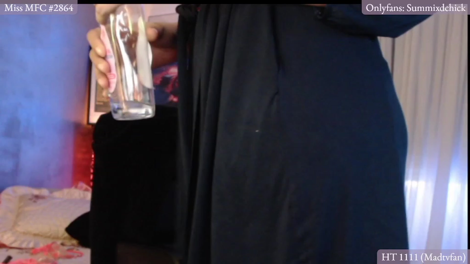 Gallery image thumbnail from DiazWhite's myfreecams stream on, 12/24/2022, 03:10 image 5 of 20