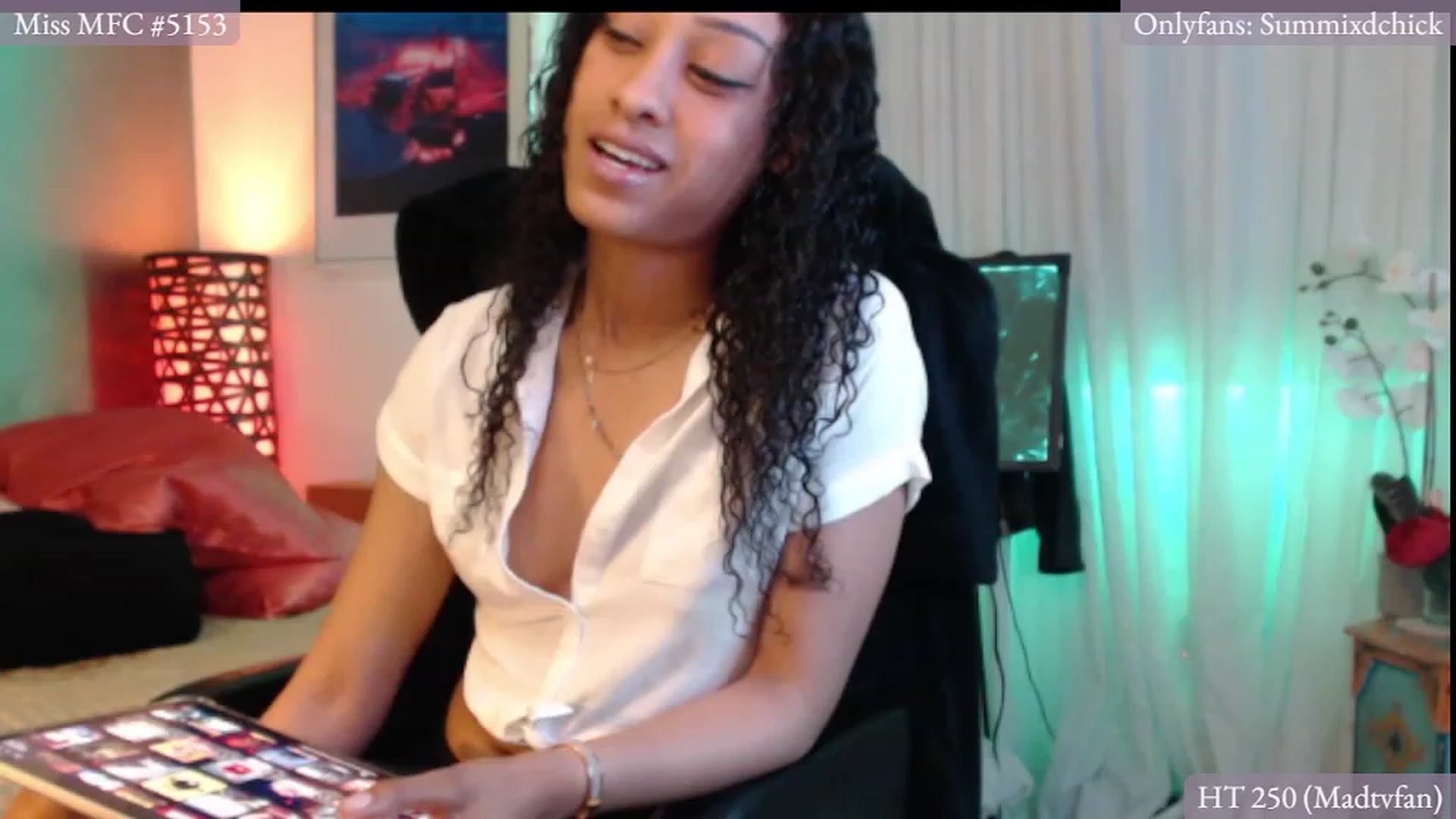 Gallery image thumbnail from DiazWhite's myfreecams stream on, 06/05/2023, 02:24 image 6 of 20