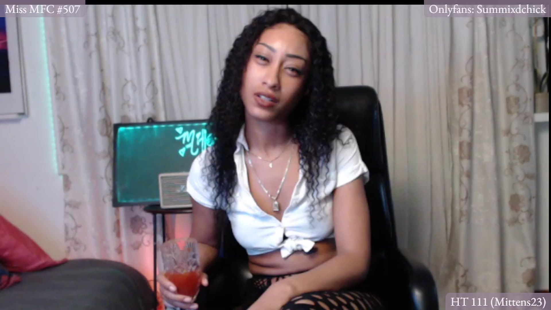 Gallery image thumbnail from DiazWhite's myfreecams stream on, 01/09/2024, 05:23 image 4 of 20