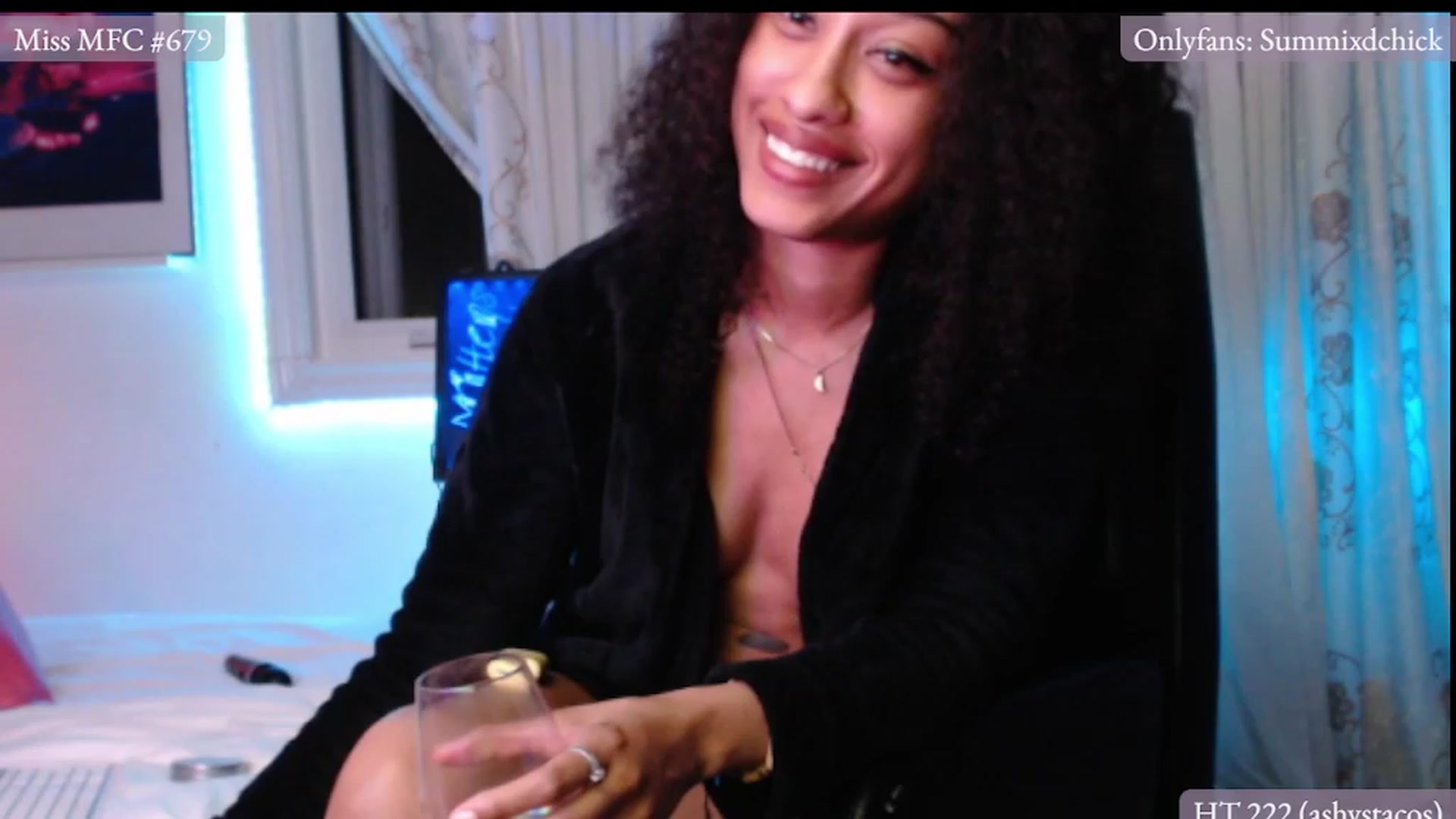 Gallery image thumbnail from DiazWhite's myfreecams stream on, 03/05/2024, 09:31 image 15 of 20