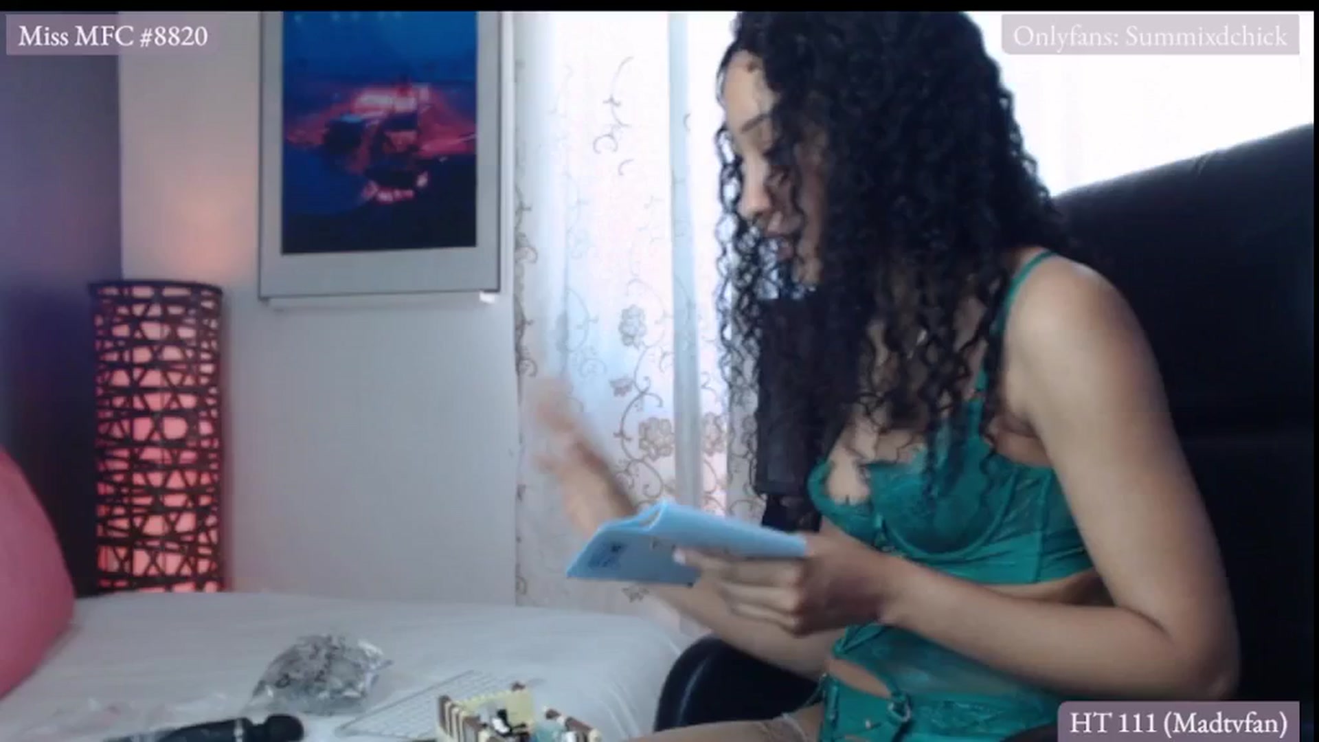 Gallery image thumbnail from DiazWhite's myfreecams stream on, 06/24/2024, 21:10 image 19 of 20