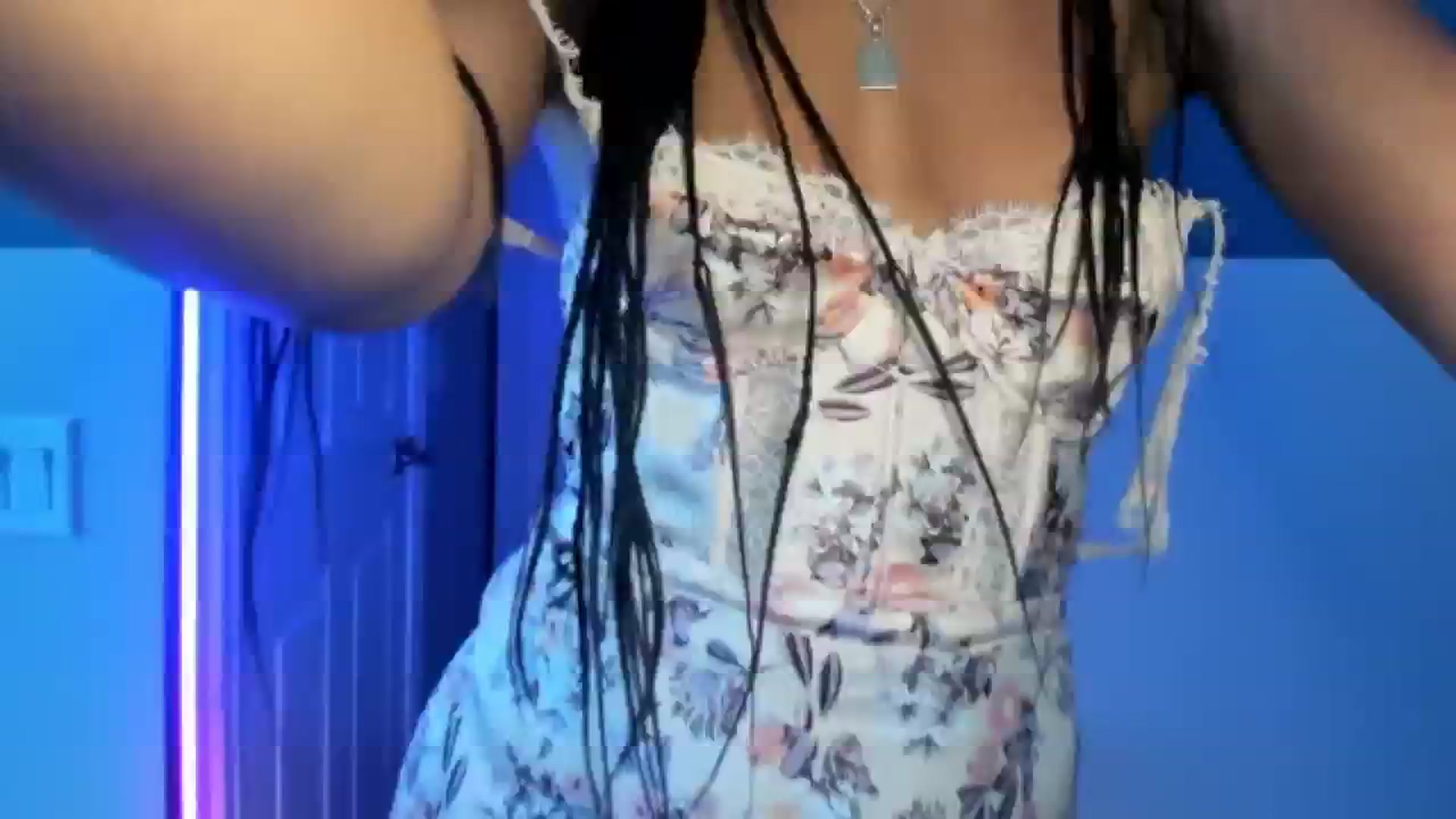 Gallery image thumbnail from DiazWhite's myfreecams stream on, 01/29/2026, 20:27 image 16 of 20