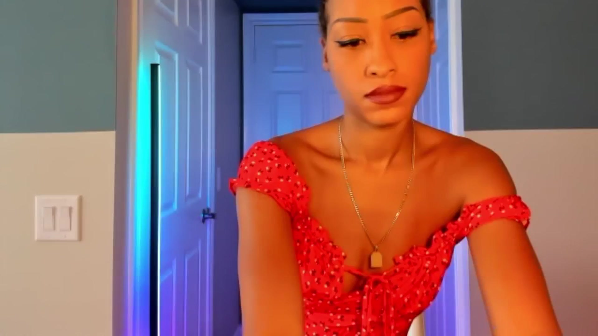 Gallery image thumbnail from DiazWhite's myfreecams stream on, 02/02/2026, 20:35 image 1 of 20