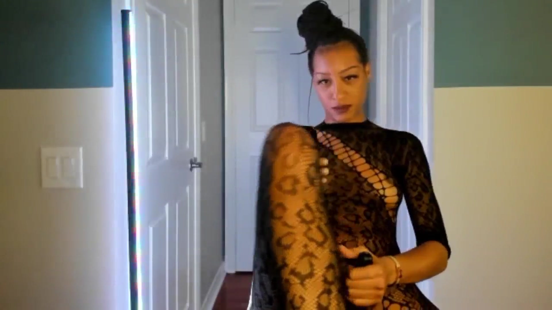 Gallery image thumbnail from DiazWhite's myfreecams stream on, 02/17/2026, 09:51 image 19 of 20