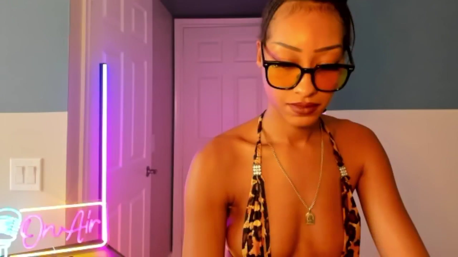 Gallery image thumbnail from DiazWhite's myfreecams stream on, 02/23/2026, 21:41 image 2 of 20