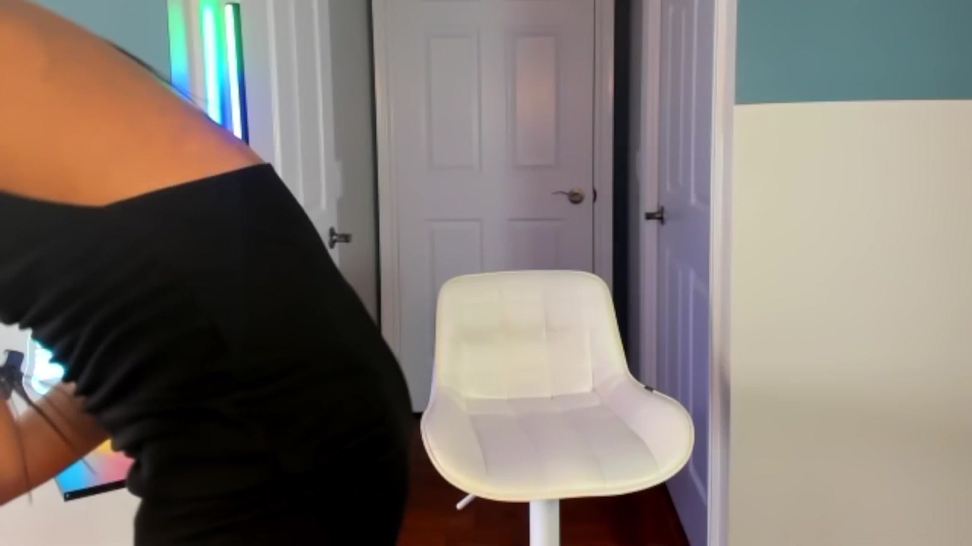 Gallery image thumbnail from DiazWhite's myfreecams stream on, 02/25/2026, 14:56 image 11 of 20