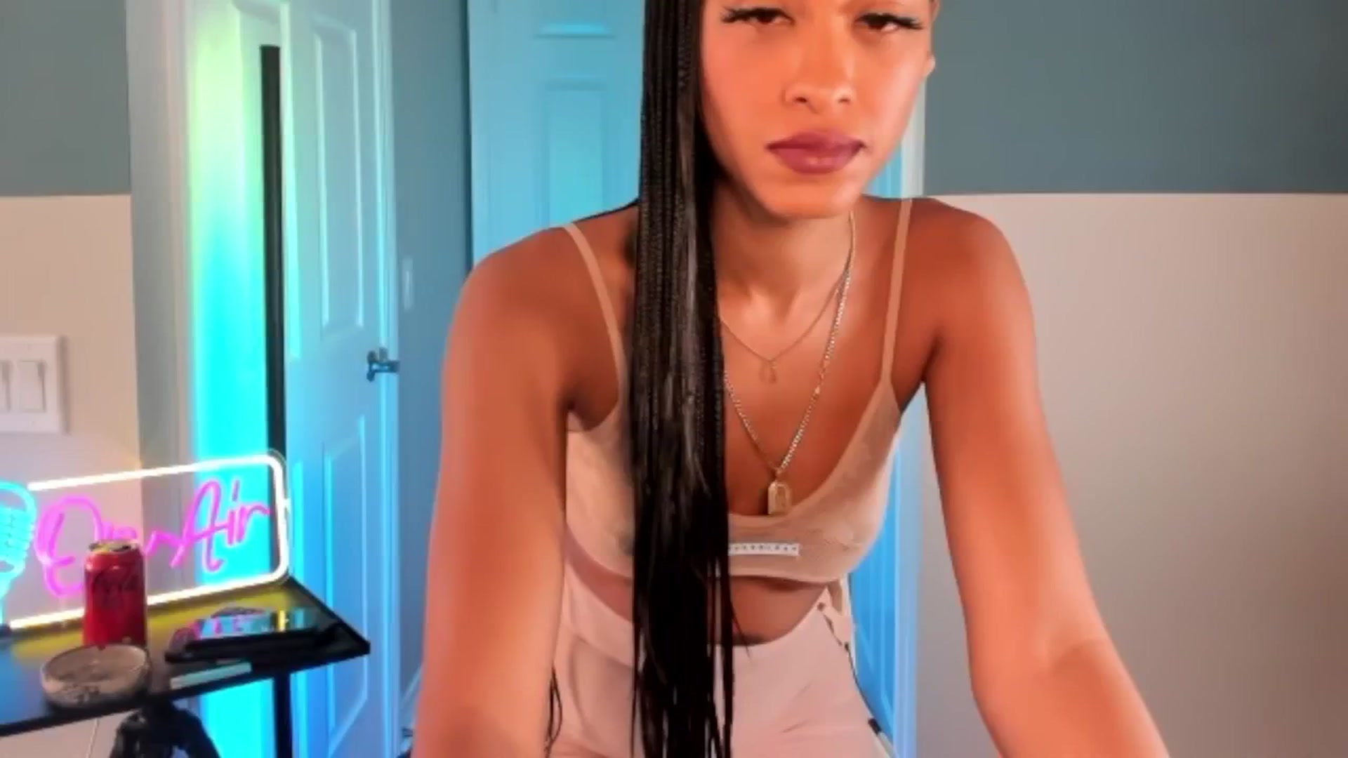Gallery image thumbnail from DiazWhite's myfreecams stream on, 03/01/2026, 22:32 image 18 of 20