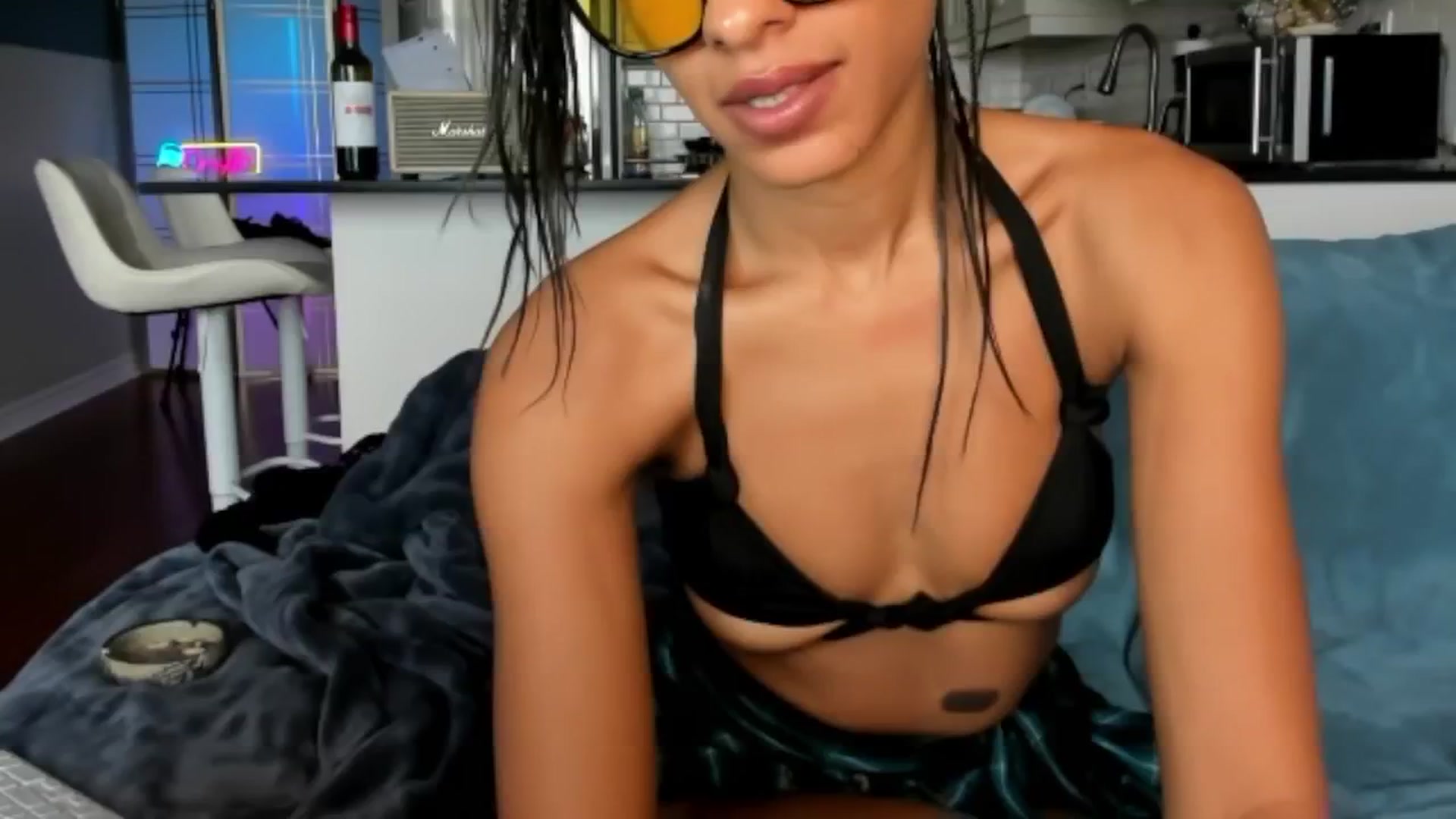 Gallery image thumbnail from DiazWhite's myfreecams stream on, 04/14/2026, 15:59 image 6 of 20