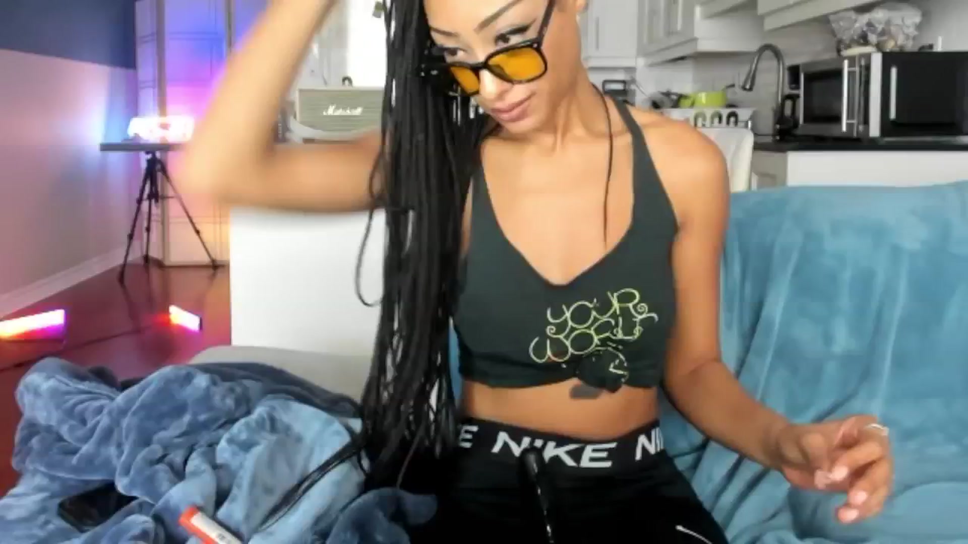 Gallery image thumbnail from DiazWhite's myfreecams stream on, 04/15/2026, 16:29 image 20 of 20