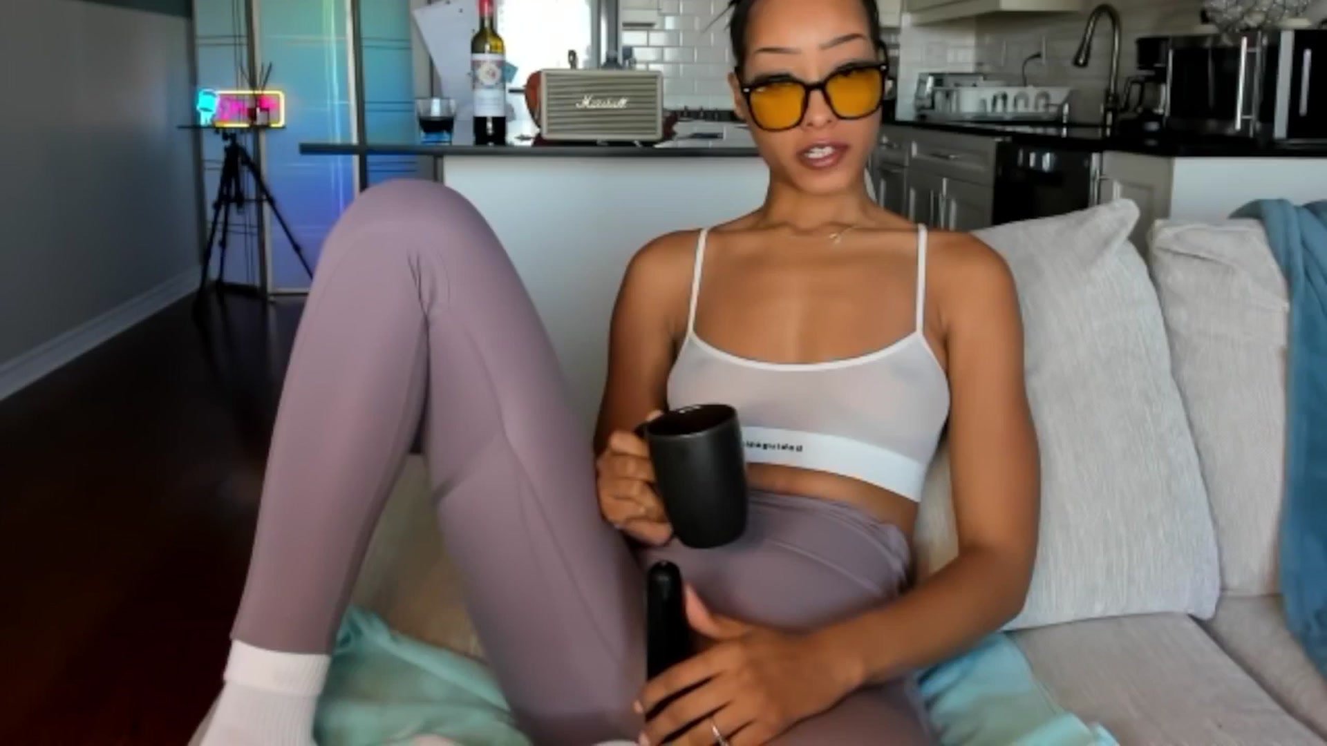 Gallery image thumbnail from DiazWhite's myfreecams stream on, 04/20/2026, 13:01 image 12 of 20