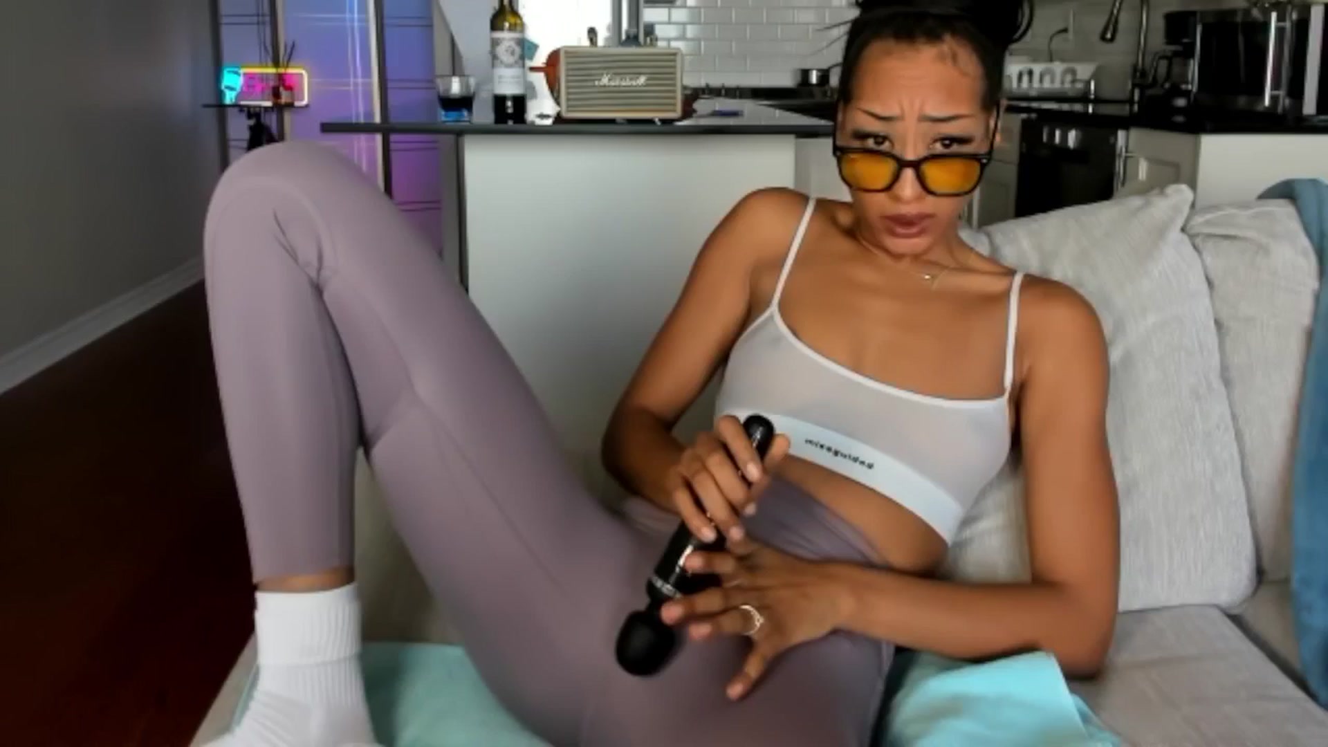 Gallery image thumbnail from DiazWhite's myfreecams stream on, 04/20/2026, 14:44 image 14 of 20