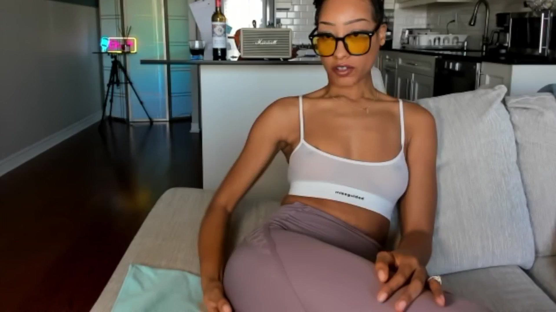 Gallery image thumbnail from DiazWhite's myfreecams stream on, 04/20/2026, 14:44 image 3 of 20