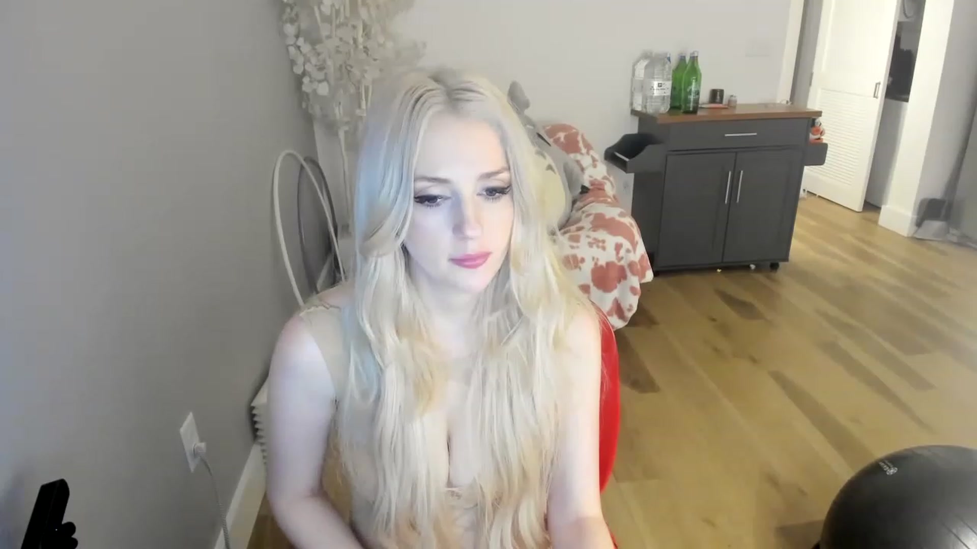 Gallery image thumbnail from Dick_RateMilk's myfreecams stream on, 12/04/2022, 08:24 image 20 of 20