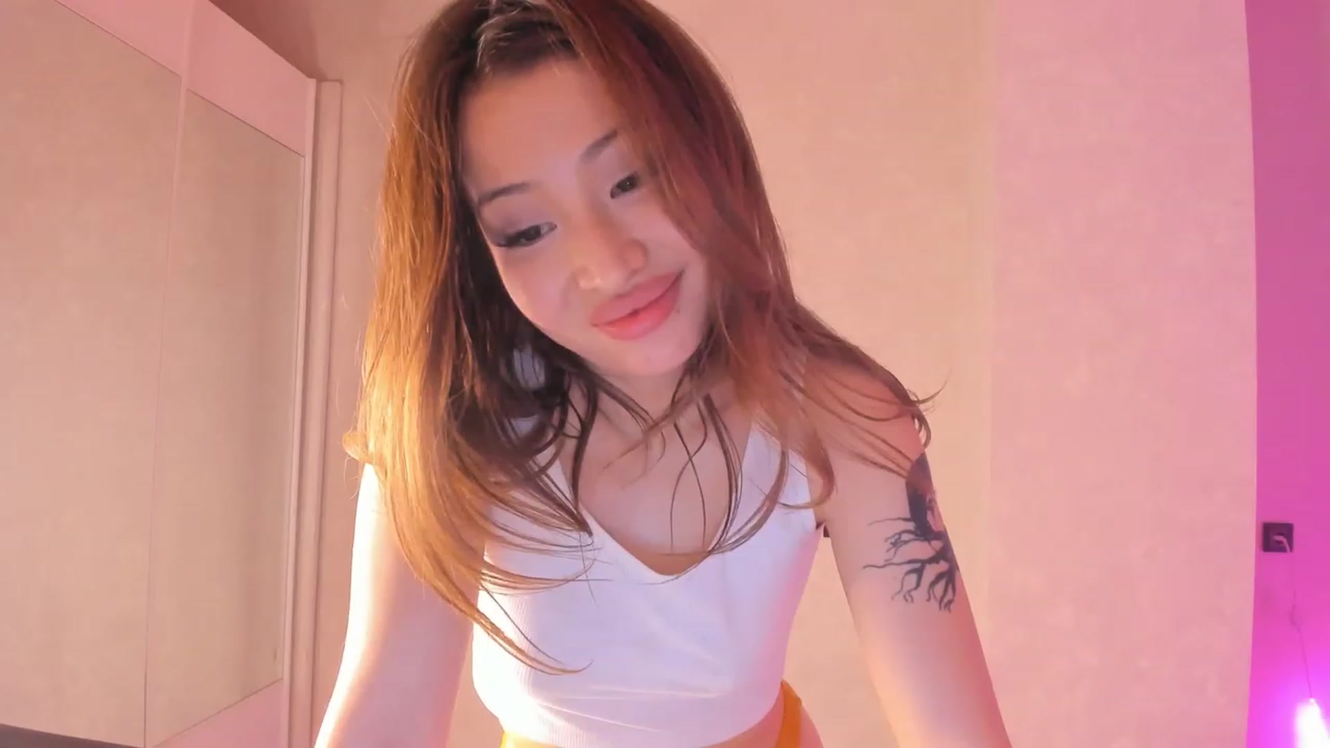 Gallery image thumbnail from Didi_kawaii's myfreecams stream on, 04/22/2023, 19:22 image 7 of 20