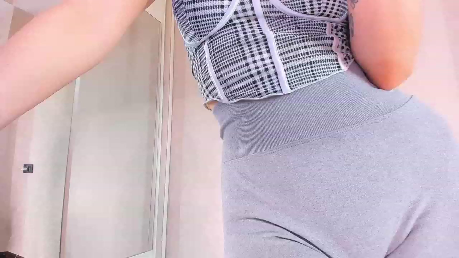 Gallery image thumbnail from Didi_kawaii's myfreecams stream on, 05/31/2023, 13:23 image 9 of 20