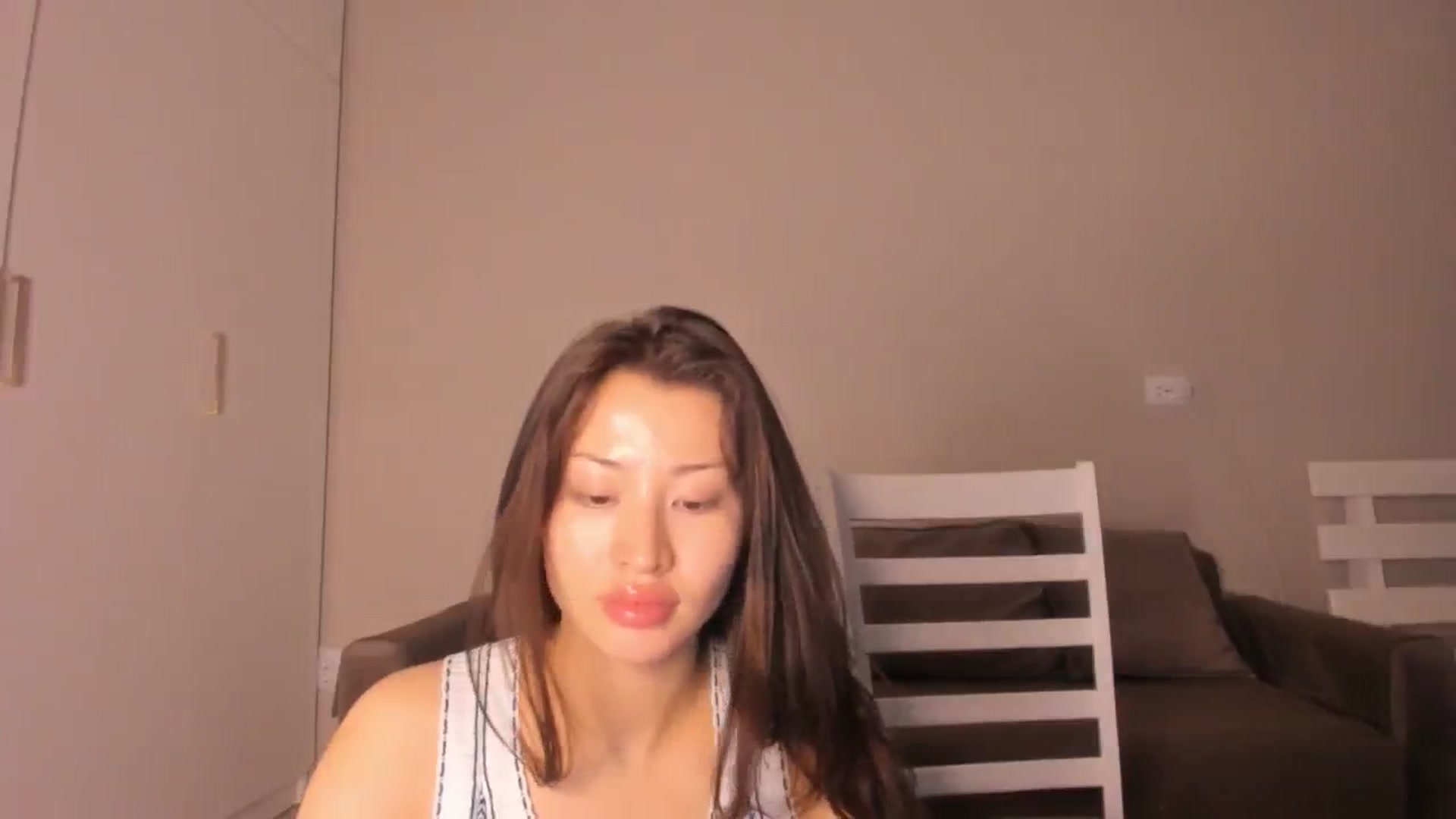 Gallery image thumbnail from Didi_kawaii's myfreecams stream on, 05/04/2024, 13:17 image 4 of 20