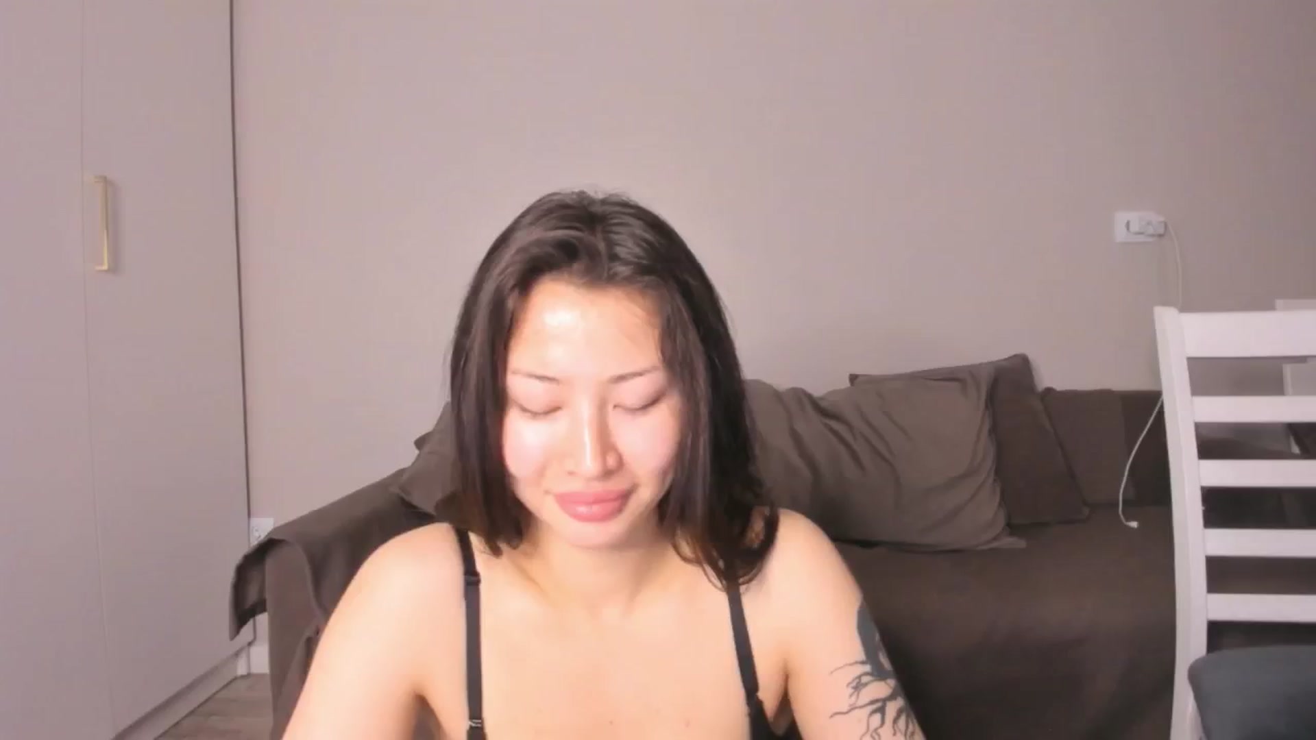 Gallery image thumbnail from Didi_kawaii's myfreecams stream on, 05/07/2024, 12:22 image 6 of 20