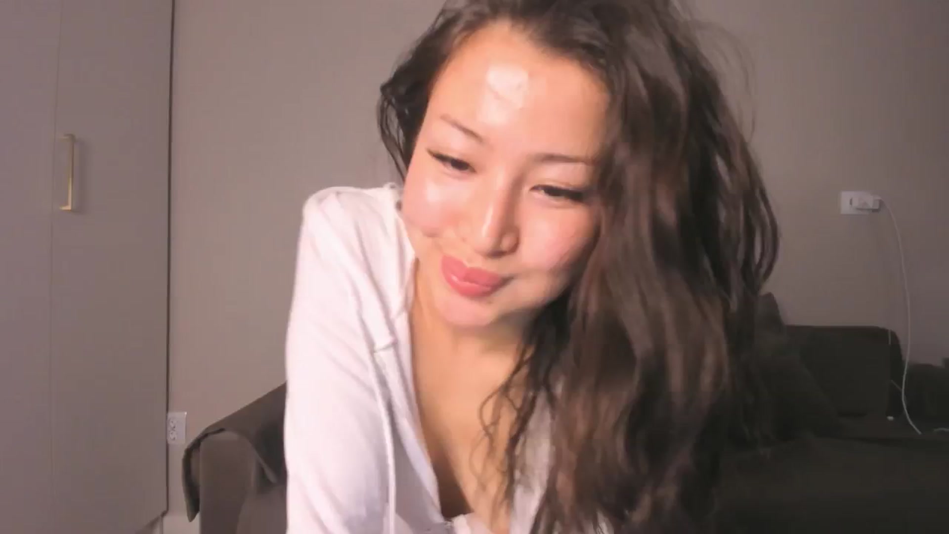 Gallery image thumbnail from Didi_kawaii's myfreecams stream on, 05/12/2024, 16:13 image 12 of 20