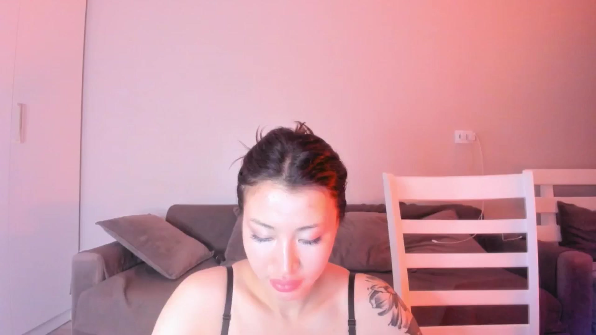 Gallery image thumbnail from Didi_kawaii's myfreecams stream on, 06/22/2024, 17:31 image 14 of 20