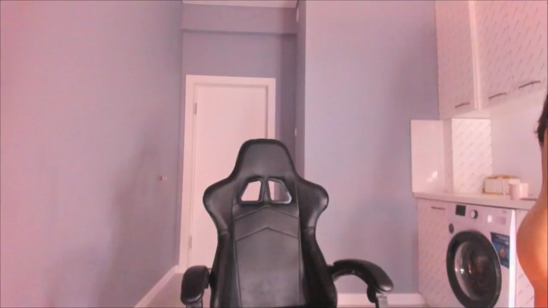 Gallery image thumbnail from Didi_kawaii's myfreecams stream on, 10/06/2024, 01:07 image 10 of 20