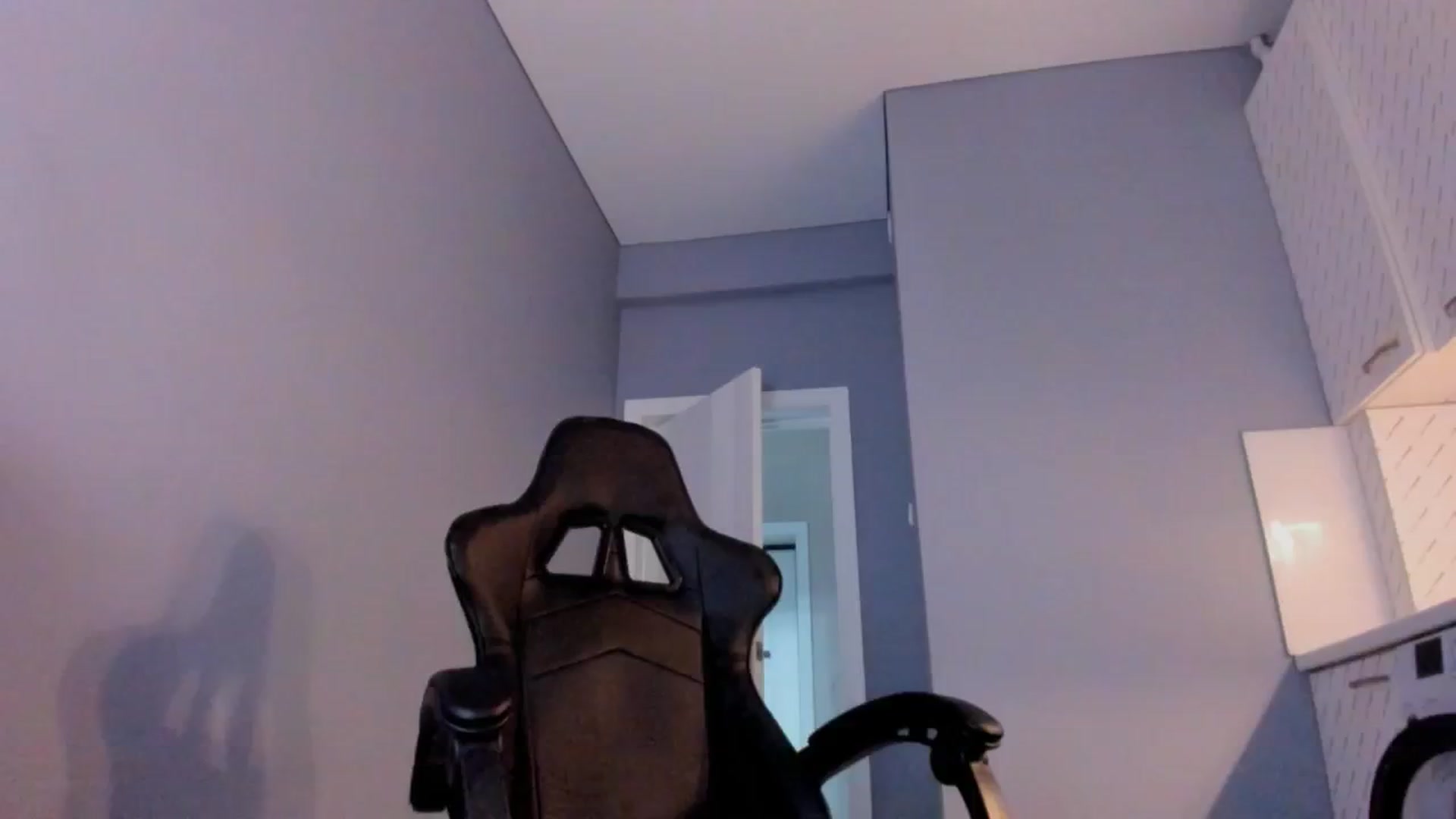 Gallery image thumbnail from Didi_kawaii's myfreecams stream on, 10/08/2024, 19:33 image 6 of 20