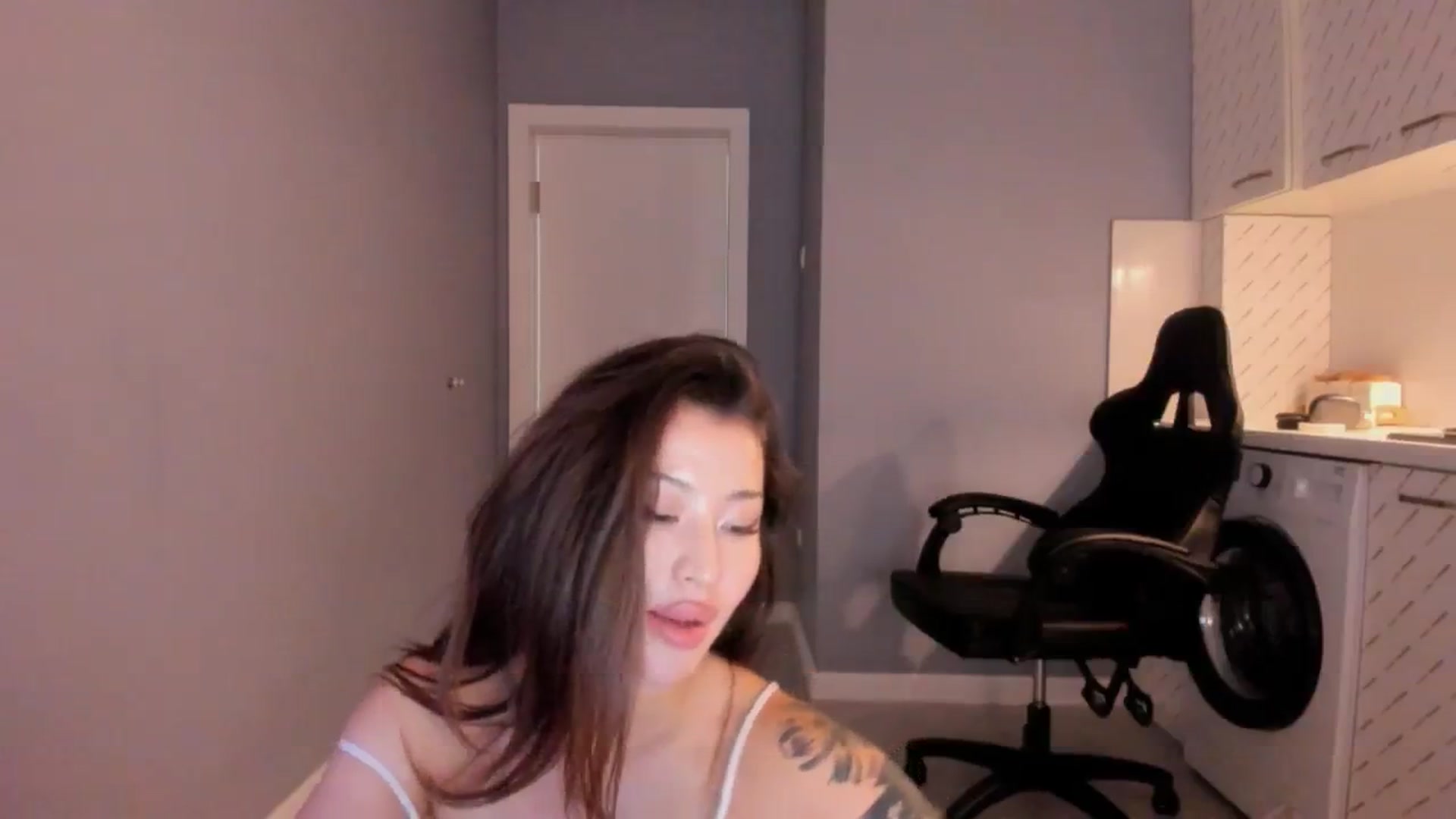 Gallery image thumbnail from Didi_kawaii's myfreecams stream on, 10/09/2024, 19:03 image 17 of 20