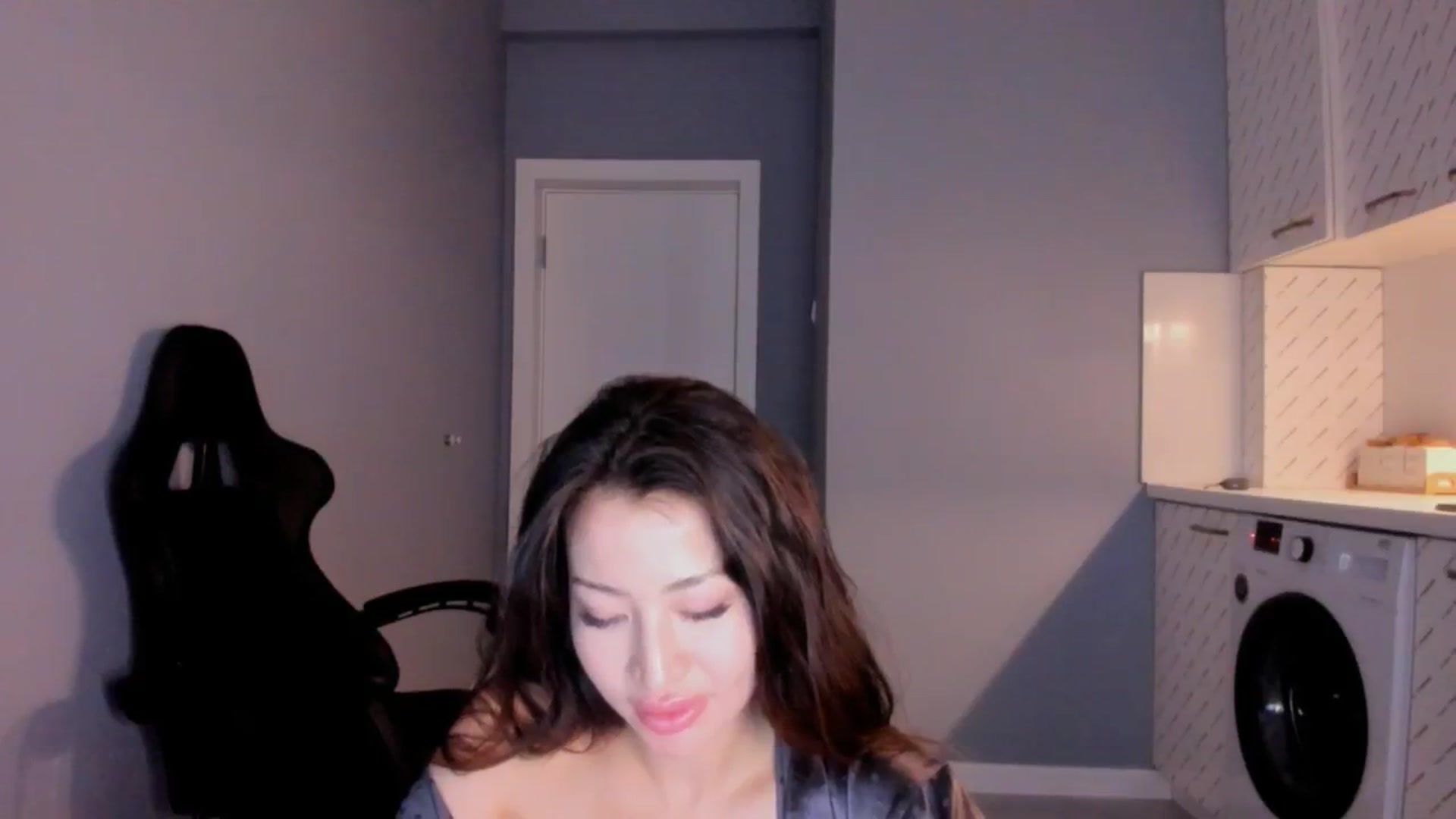 Gallery image thumbnail from Didi_kawaii's myfreecams stream on, 10/25/2024, 03:28 image 12 of 20