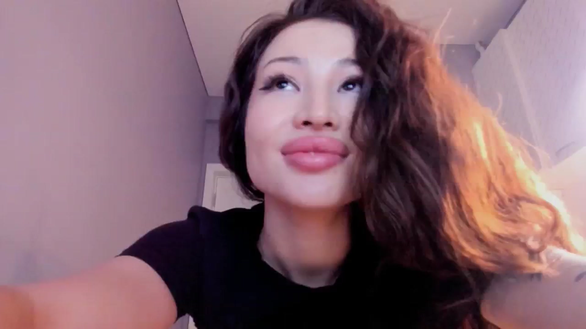 Gallery image thumbnail from Didi_kawaii's myfreecams stream on, 10/28/2024, 20:57 image 5 of 20