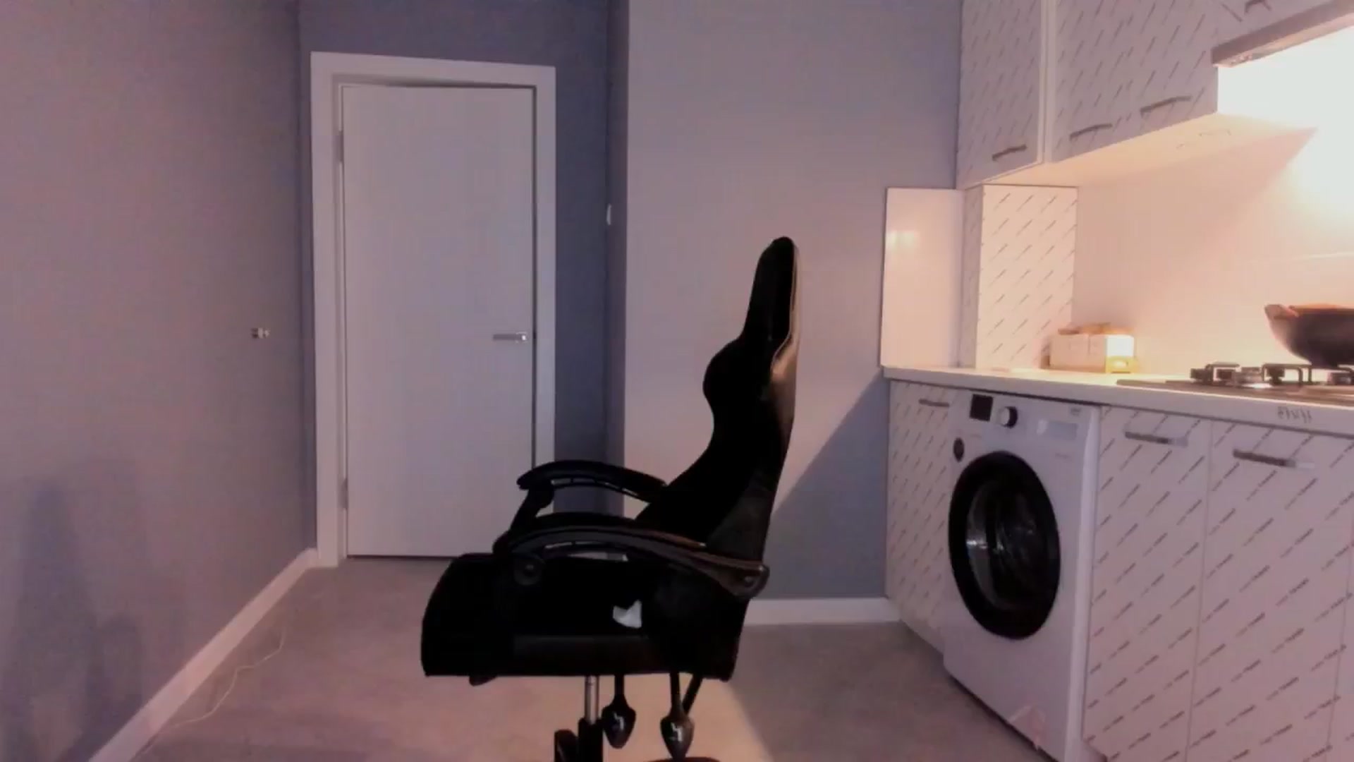 Gallery image thumbnail from Didi_kawaii's myfreecams stream on, 10/28/2024, 23:47 image 15 of 20