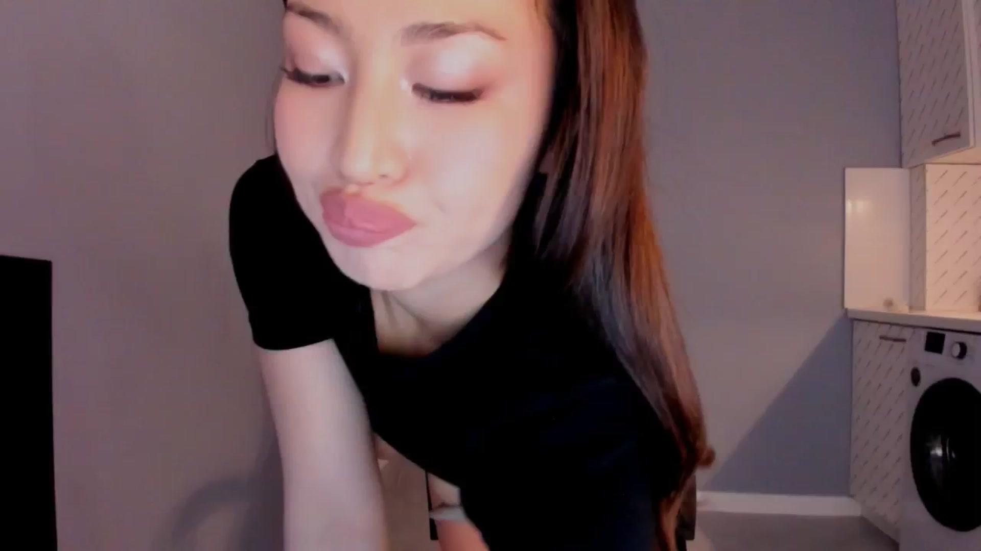 Gallery image thumbnail from Didi_kawaii's myfreecams stream on, 11/02/2024, 16:00 image 5 of 20