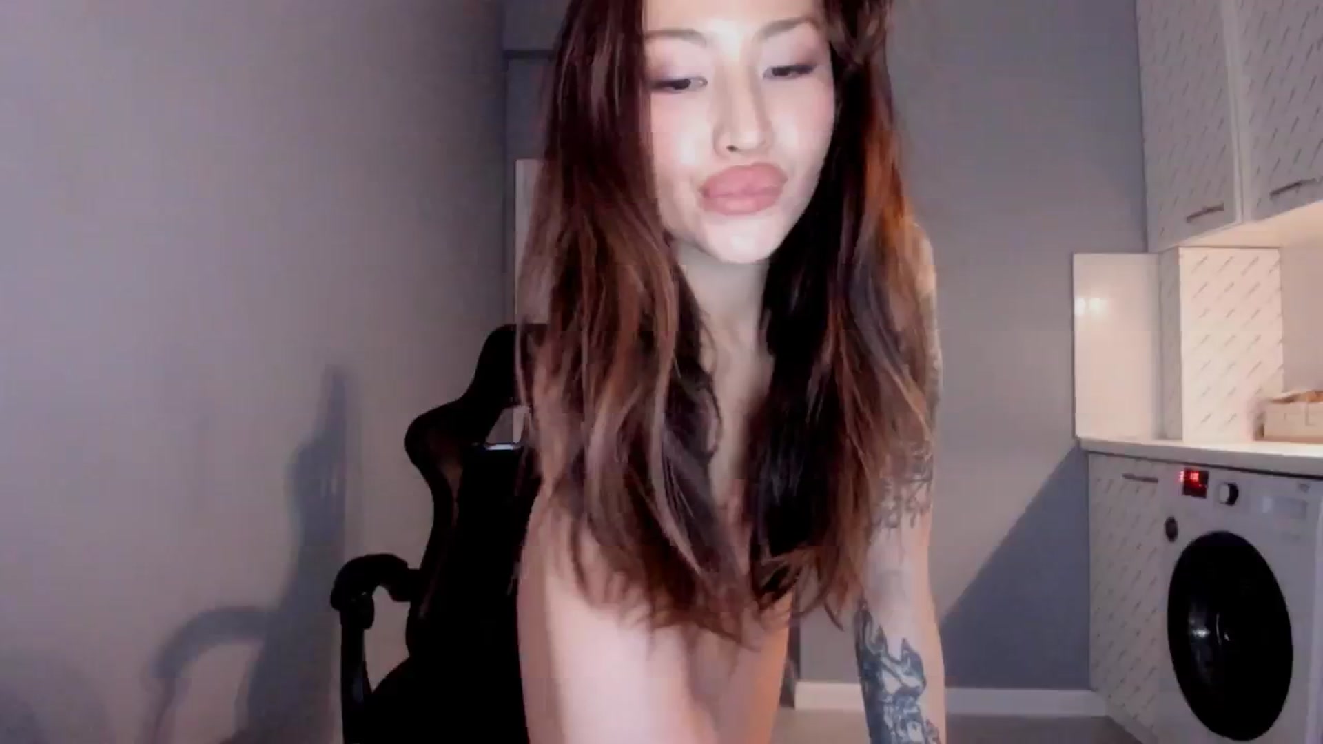 Gallery image thumbnail from Didi_kawaii's myfreecams stream on, 11/04/2024, 18:10 image 15 of 20