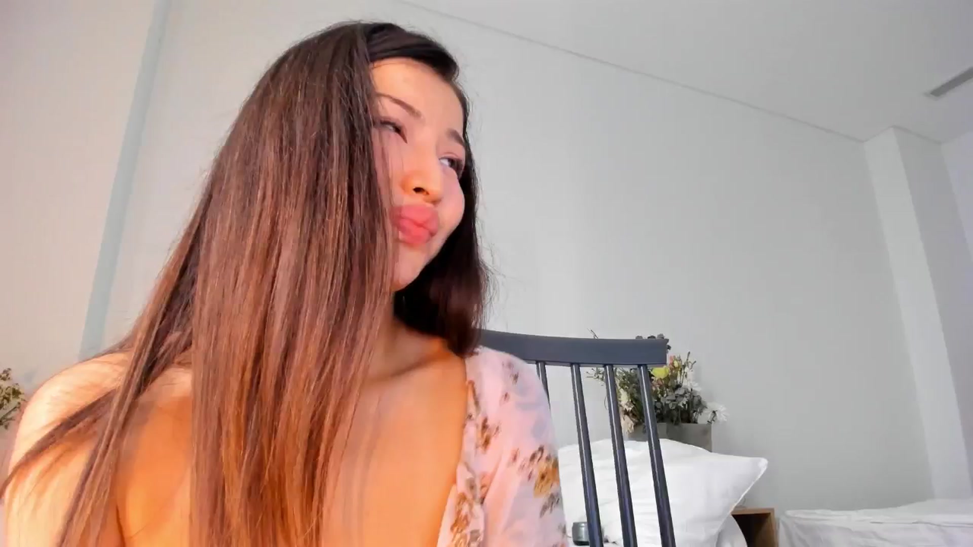 Gallery image thumbnail from Didi_kawaii's myfreecams stream on, 11/29/2024, 06:53 image 1 of 20