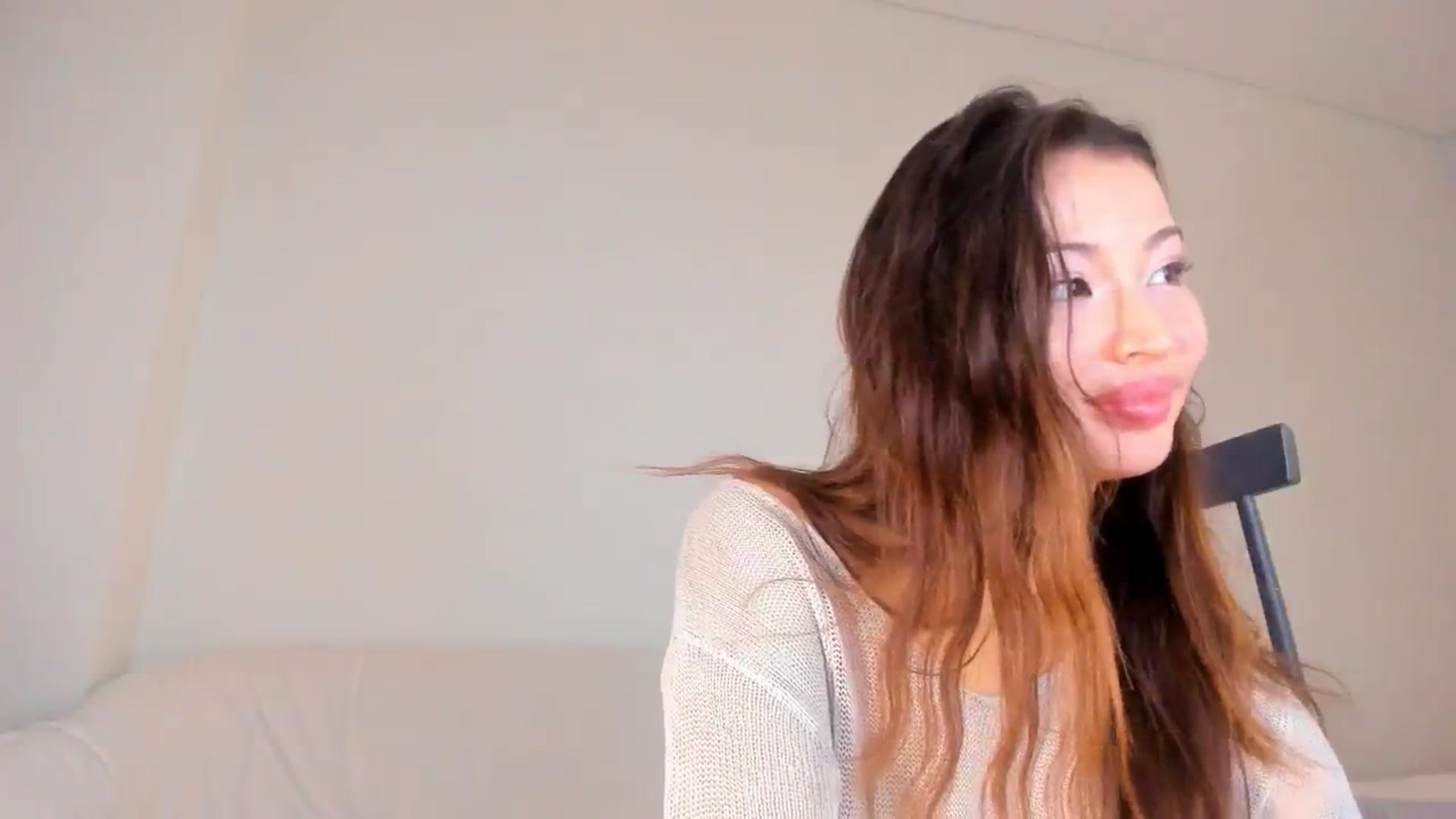 Gallery image thumbnail from Didi_kawaii's myfreecams stream on, 12/04/2024, 01:02 image 20 of 20
