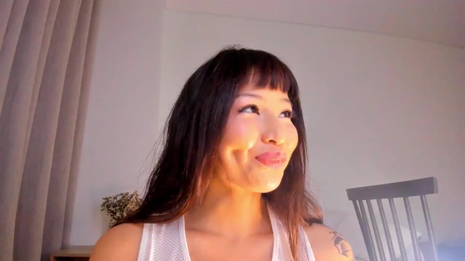 Gallery image thumbnail from Didi_kawaii's myfreecams stream on, 12/19/2024, 16:49 image 16 of 20