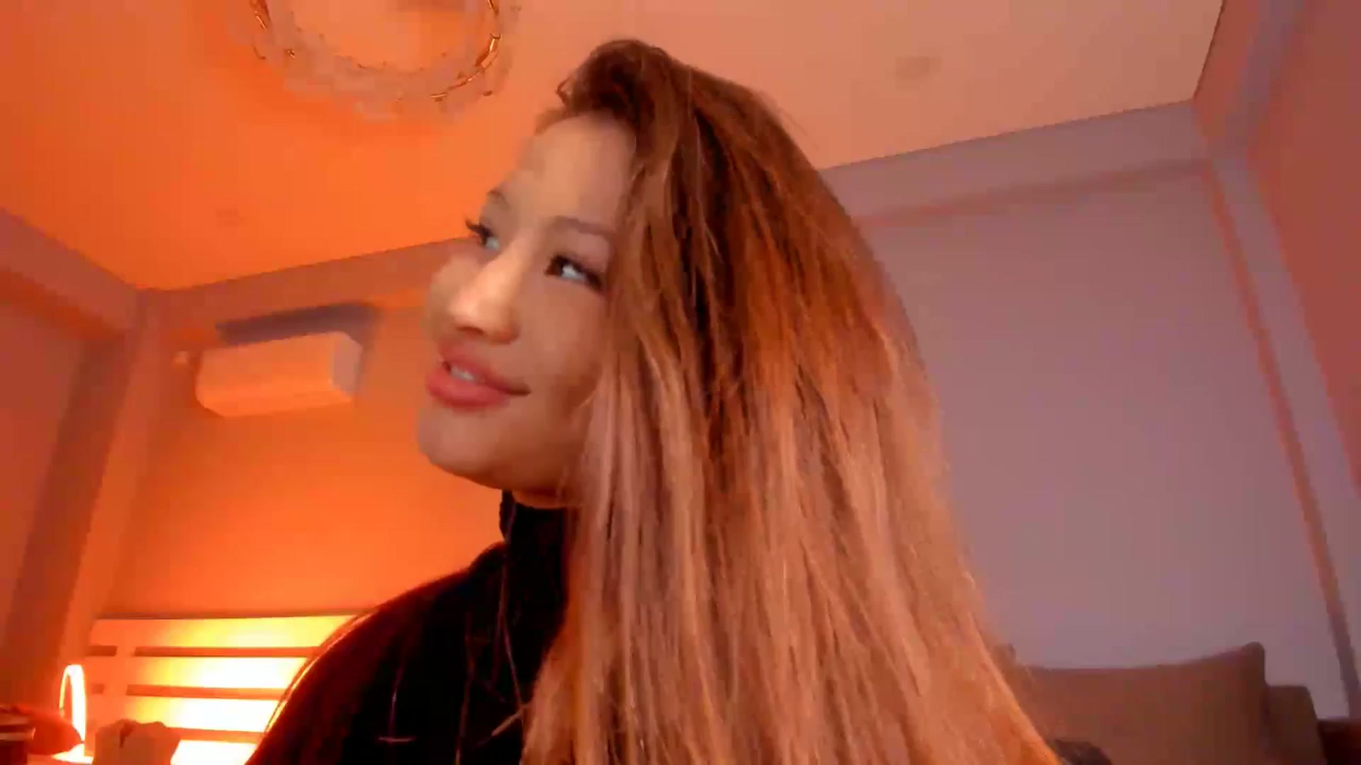 Gallery image thumbnail from Didi_kawaii's myfreecams stream on, 02/25/2025, 16:23 image 15 of 20