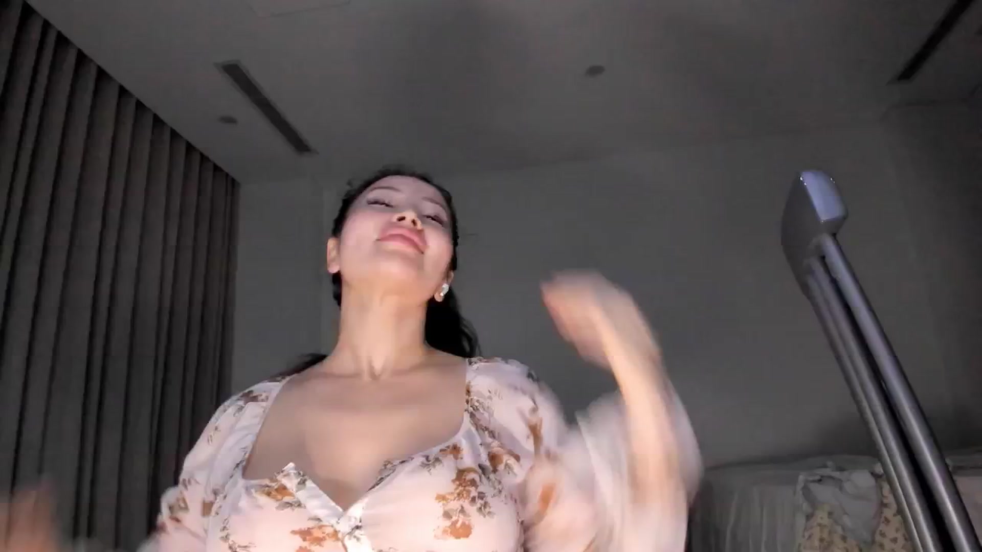 Gallery image thumbnail from Didi_kawaii's myfreecams stream on, 04/03/2025, 14:00 image 8 of 20