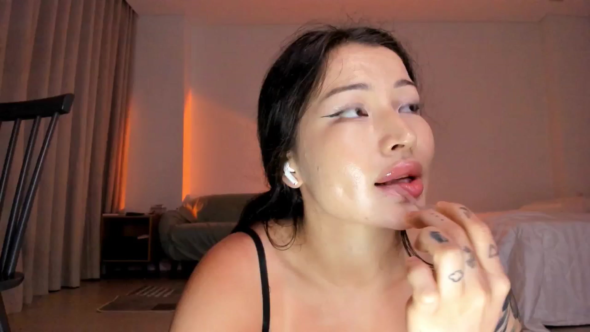 Gallery image thumbnail from Didi_kawaii's myfreecams stream on, 04/13/2025, 12:55 image 13 of 20