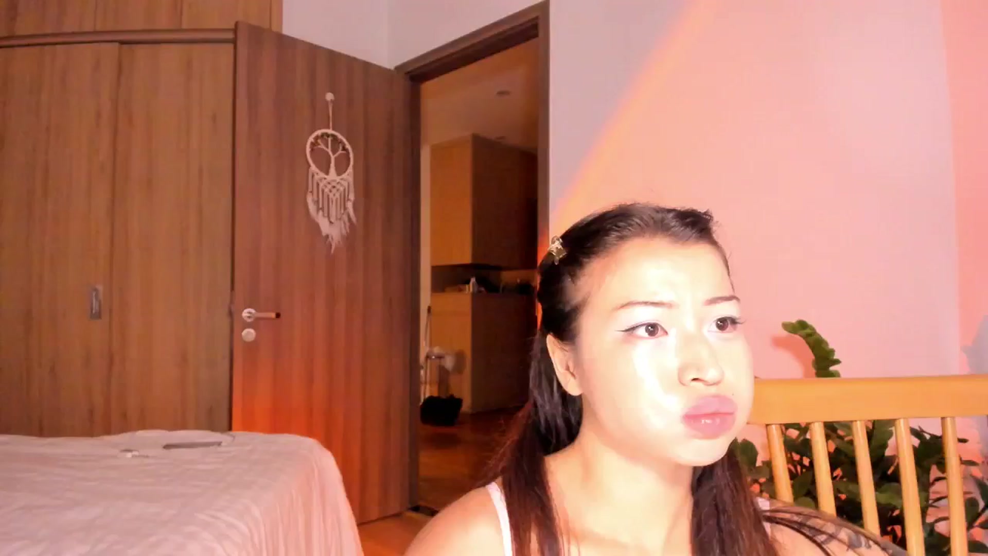 Gallery image thumbnail from Didi_kawaii's myfreecams stream on, 06/16/2025, 18:24 image 1 of 20