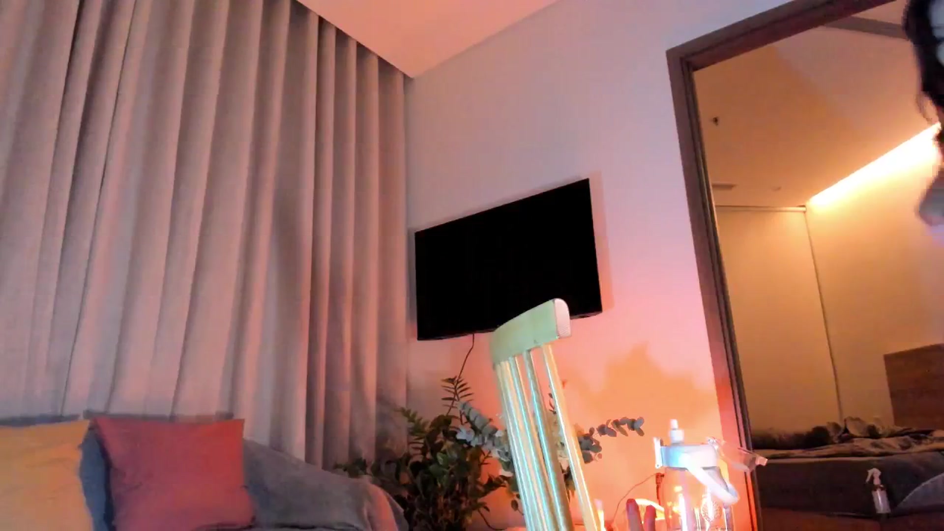 Gallery image thumbnail from Didi_kawaii's myfreecams stream on, 07/21/2025, 17:54 image 12 of 20