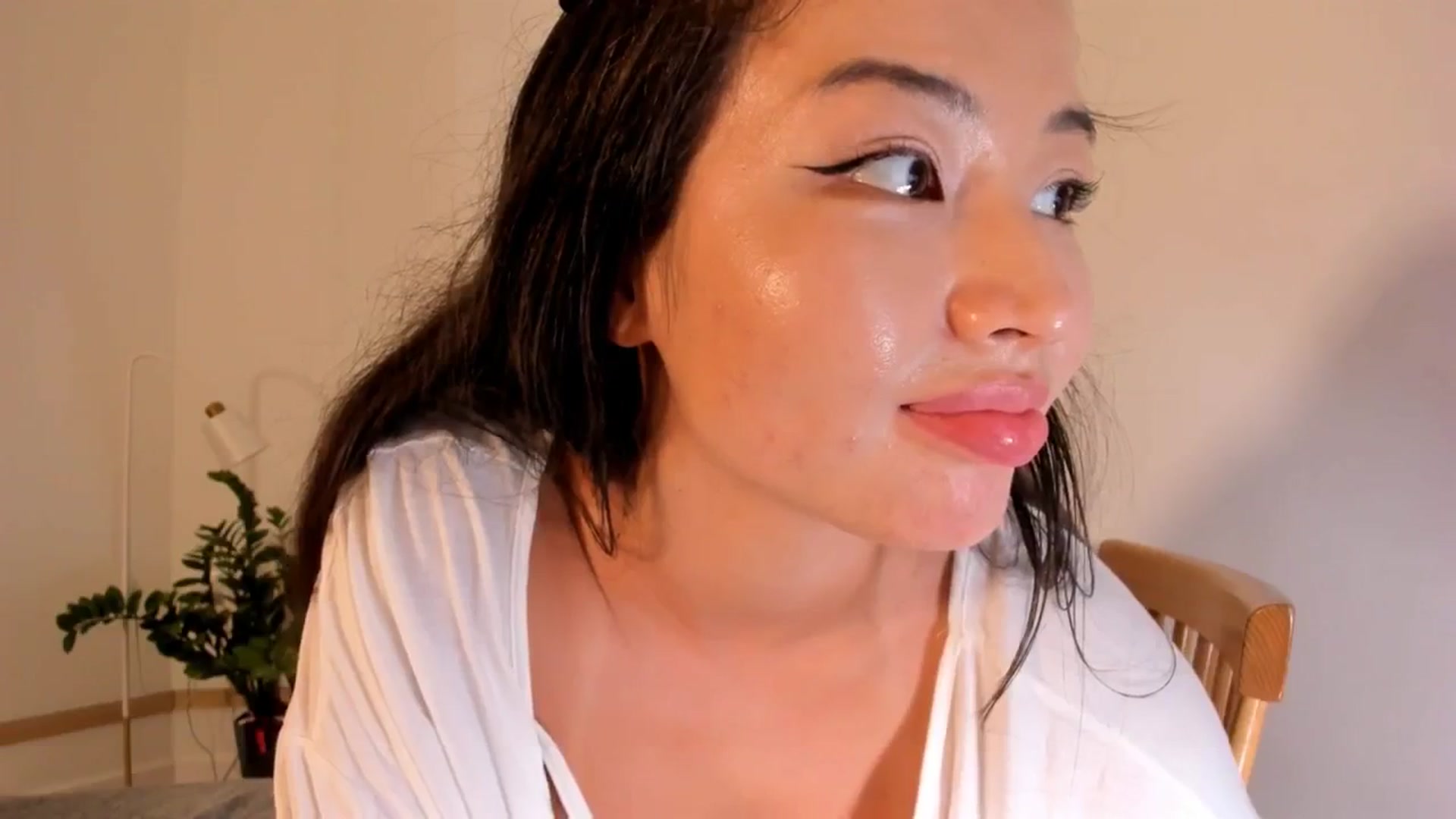 Gallery image thumbnail from Didi_kawaii's myfreecams stream on, 09/22/2025, 18:00 image 8 of 20