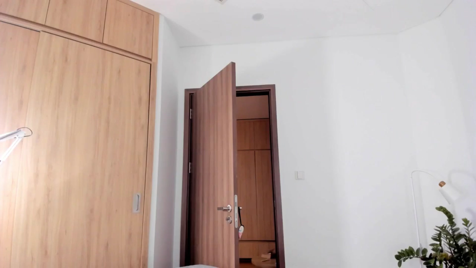 Gallery image thumbnail from Didi_kawaii's myfreecams stream on, 09/29/2025, 23:27 image 15 of 20