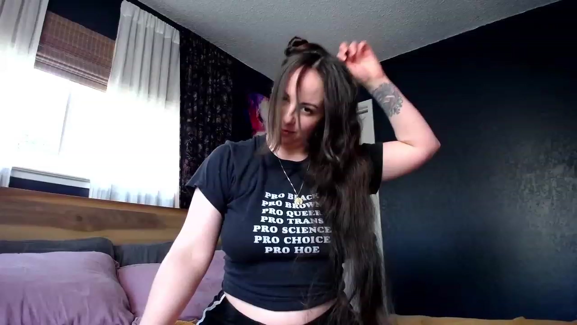 Gallery image thumbnail from DigitalLilitu's myfreecams stream on, 05/18/2023, 01:00 image 16 of 20