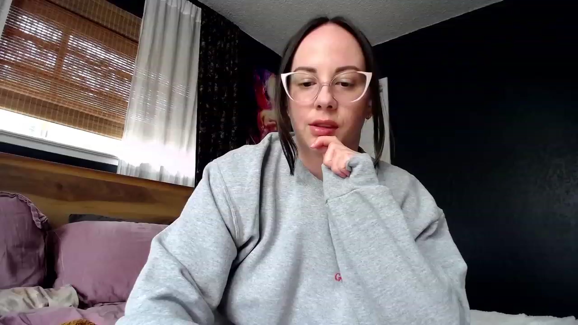 Gallery image thumbnail from DigitalLilitu's myfreecams stream on, 05/20/2023, 23:42 image 7 of 20