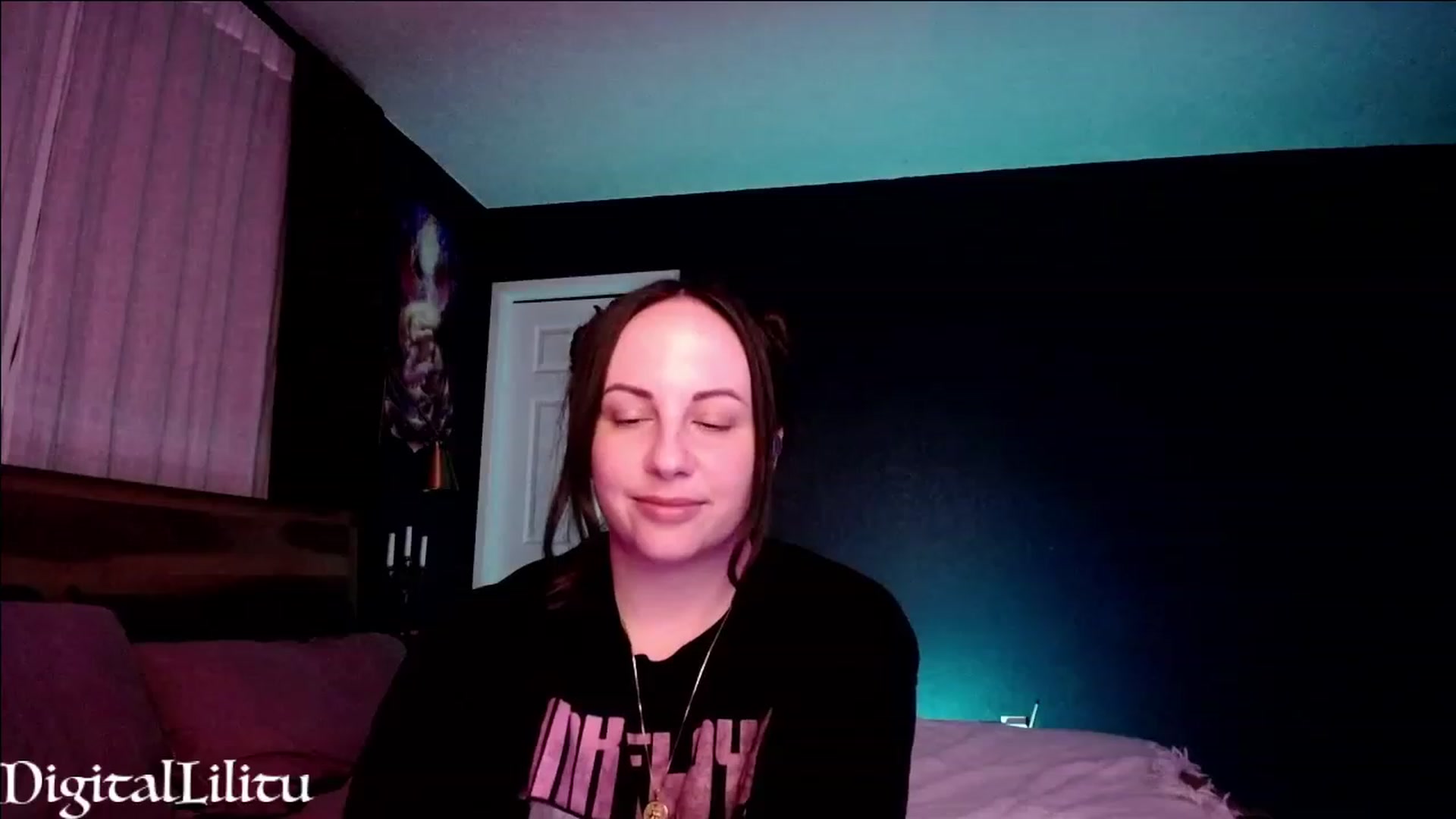 Gallery image thumbnail from DigitalLilitu's myfreecams stream on, 05/25/2023, 03:44 image 17 of 20